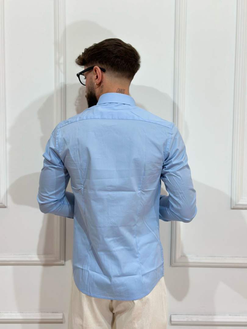 Camisa
